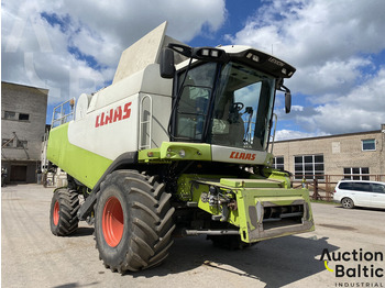 Ceifeira debulhadora CLAAS Lexion 570