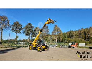 Empilhador telescópico JCB