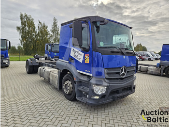 Camião chassi MERCEDES-BENZ Actros 1843