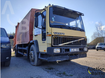 Caminhão de lixo Volvo FL618: foto 2
