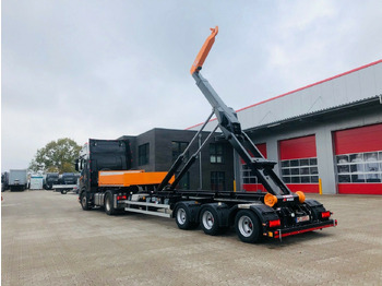 Semi-reboque transportador de contêineres/ Caixa móvel