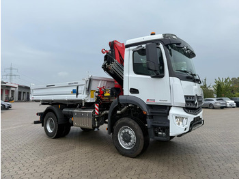 Camião basculante, Camião grua Mercedes-Benz Arocs 1835 4x4 Allrad Fassi F135 Kran Kipper: foto 2