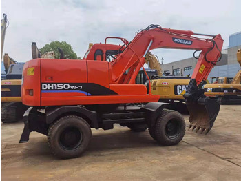 Escavadeira de rodas DOOSAN DH150W-7