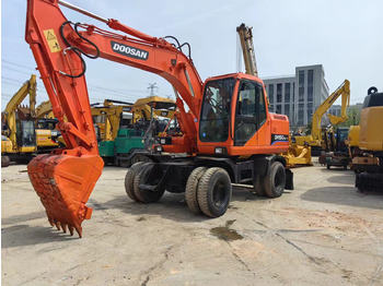 Escavadeira de rodas DOOSAN DH150W-7