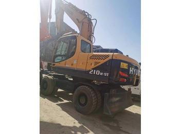 Escavadeira de rodas HYUNDAI 210W-9: foto 4