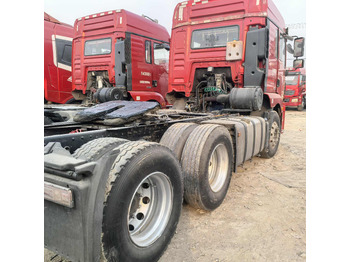 Tractor Shacman M3000 6x4: foto 3 Tractor Shacman M3000 6x4: foto 3