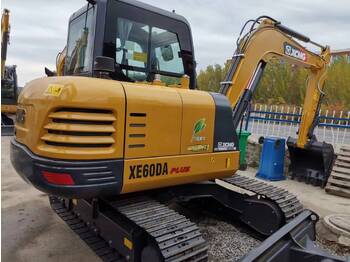 Escavadora de rastos XCMG XE60DA