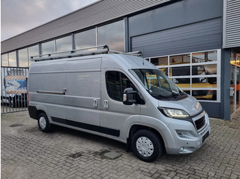Furgão PEUGEOT Boxer