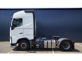 Tractor VOLVO FH 420