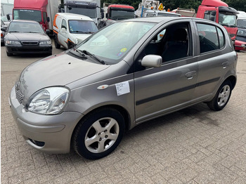 Hatchback TOYOTA
