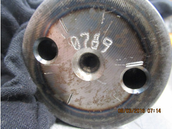 Motor e peças para Camião MAN TGM DO836 CAMSHAFT P/NO 0789: foto 2