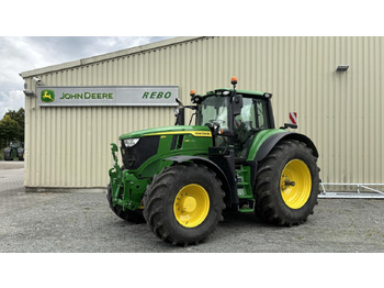 Trator JOHN DEERE