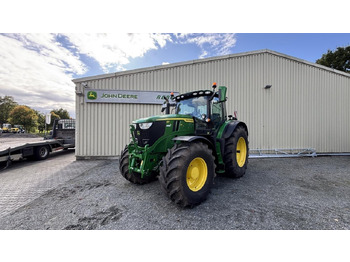 Trator JOHN DEERE 6R 215