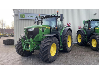 Trator JOHN DEERE 6R 215