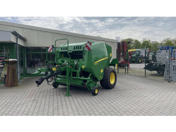 Empacotador de fardos JOHN DEERE