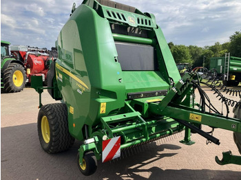Empacotador de fardos JOHN DEERE