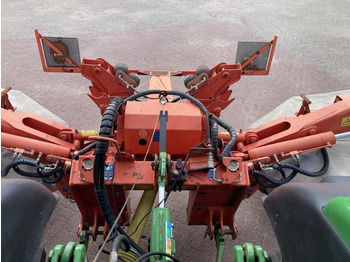 Gadanheira Kuhn GMD 883: foto 4