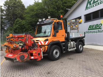 Veículo municipal/ Especial UNIMOG