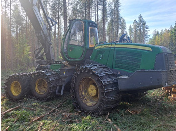Harvester JOHN DEERE