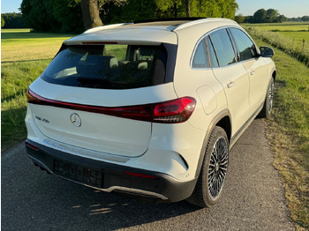 Sedan Mercedes-Benz EQA 250 AMG / Panorama / Camera /: foto 3