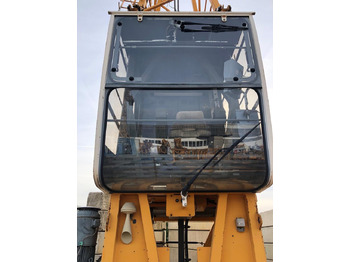 Guindaste de torre LIEBHERR