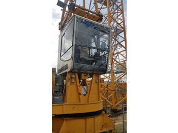 Guindaste de torre LIEBHERR