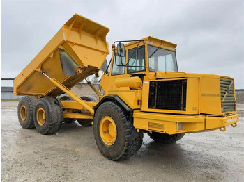 Caminhão articulado VOLVO A25C