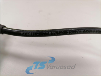 Peça universal para Camião Scania Kabiini tõstemehhanismi voolik 2357652: foto 4