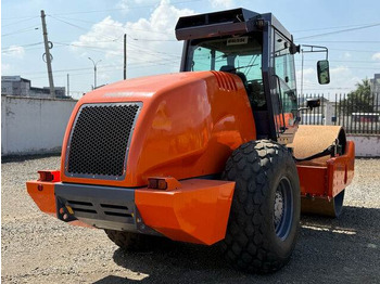 Compactador Hamm 320: foto 2