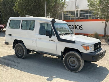 Automóvel TOYOTA Land Cruiser