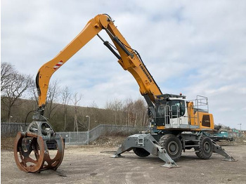 Manipulador de material LIEBHERR