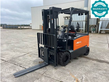 Empilhador elétrico DOOSAN