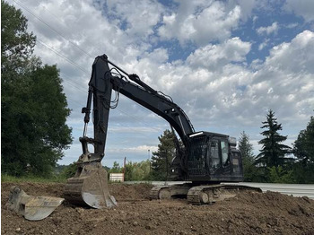 Escavadora de rastos HITACHI ZX225USLC-6