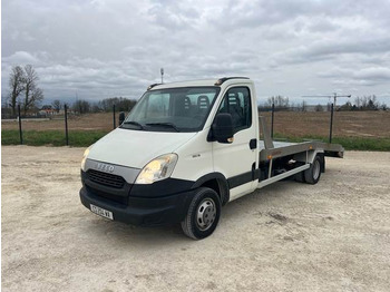 Caminhão reboque IVECO Daily