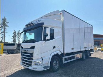 Camião furgão DAF XF 530