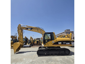 Escavadeira CATERPILLAR 320C