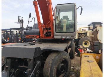 Escavadeira de rodas HITACHI ZX160W