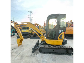 Mini escavadeira KOMATSU PC35