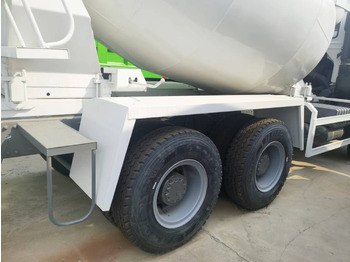Camião betoneira Sinotruk HOWO 371 6*4 Concrete mixer truck: foto 4