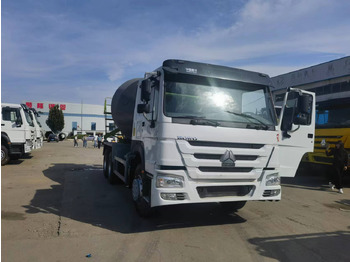 Camião betoneira SINOTRUK HOWO