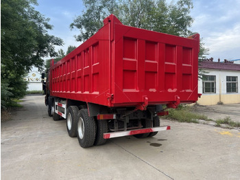 Camião basculante Sinotruk HOWO 8*4 Dump truck: foto 4