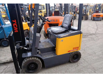 Empilhador elétrico TCM
