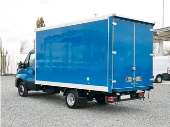 Carrinha de contentor Caja cerrada IVECO 35C16 20m3: foto 3