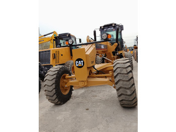 Motoniveladora CATERPILLAR 140H