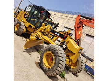 Motoniveladora CATERPILLAR 140H