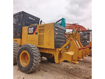 Motoniveladora CATERPILLAR 140H