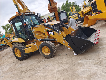 Retroescavadeira CATERPILLAR 420F