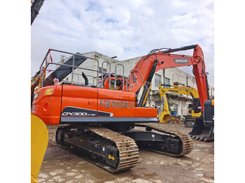 Escavadora de rastos DOOSAN DX300LC-9C