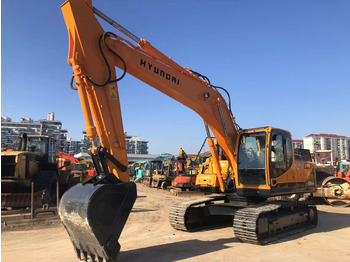 Escavadora de rastos HYUNDAI R215
