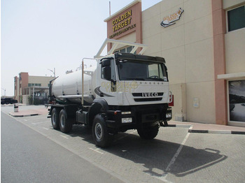 Camião cisterna IVECO Trakker